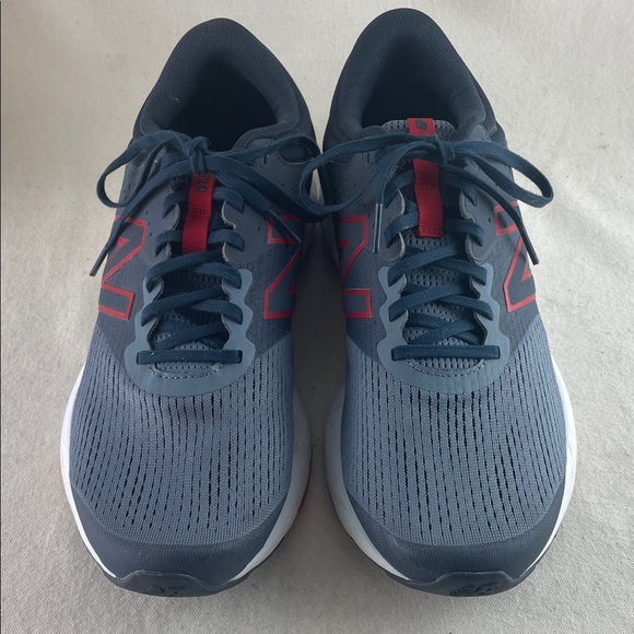 New Balance Men\'s Athletic Shoes in Gray and Red Size 11.5 main image 5